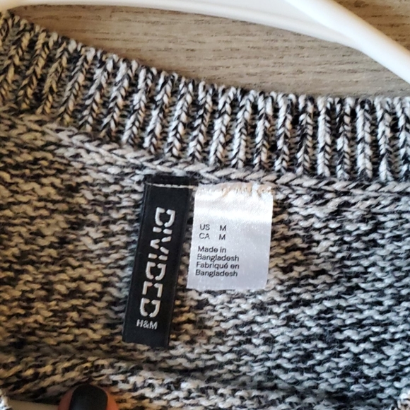 Textured sweater - Picture 2 of 3